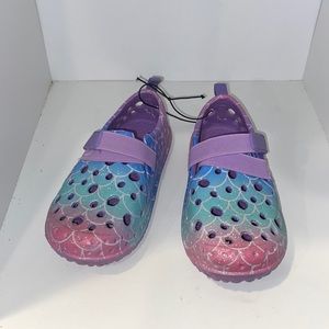 Western chief 10 new shoes